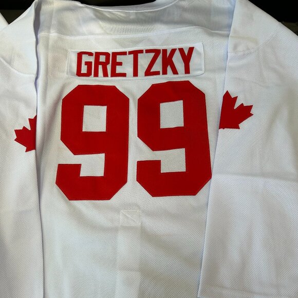 1990's CANADA CUP WAYNE GRETZKY Hockey JERSEY Men's M,L,XL,2X,3X New never worn - Picture 3 of 8